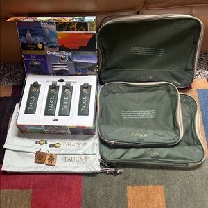 Tauck - Packing Cubes/Luggage Tags - NEVER USED Accessories